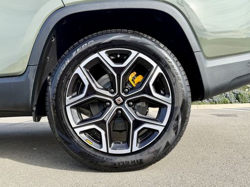 Used 2022 Rivian R1T Launch Edition image 25