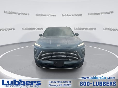 Used 2026 Buick Enclave Preferred FWD image 3