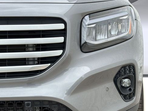 Certified 2026 Mercedes-Benz GLB 250 4MATIC image 11