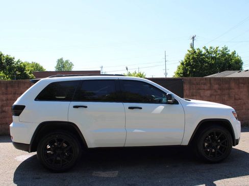 Used 2014 Jeep Grand Cherokee Limited AWD/4WD image 5