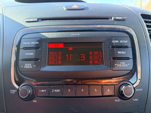 Used 2017 Kia Forte LX image 15