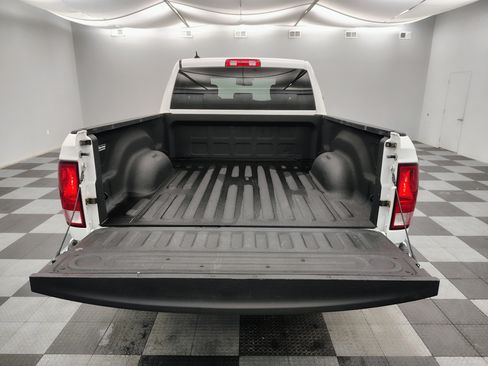 Used 2019 RAM 1500 Express w/ Express Value Package AWD/4WD image 18
