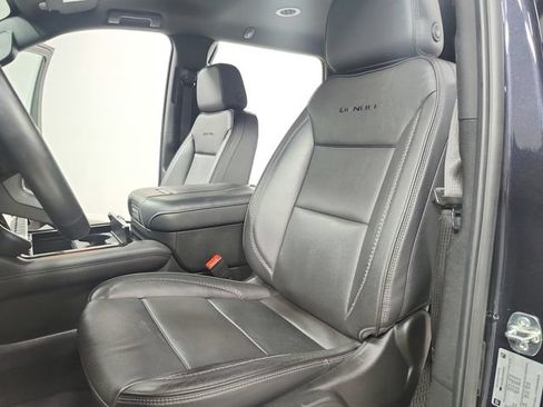 Used 2025 GMC Yukon Denali AWD/4WD image 20