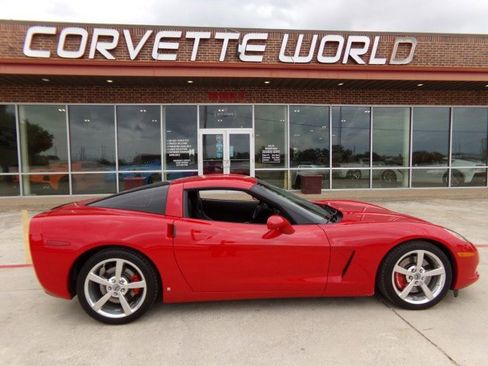 Used 2008 Chevrolet Corvette Coupe w/ Preferred Equipment Group RWD image 4