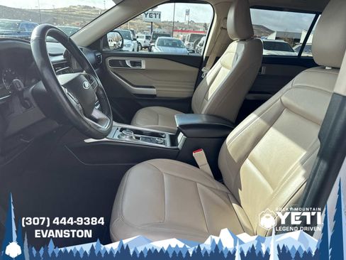 Used 2022 Ford Explorer XLT w/ Equipment Group 202A image 25