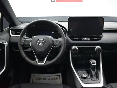 Used 2024 Toyota RAV4 XSE AWD/4WD image 15