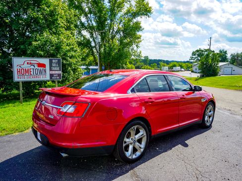 Used 2010 Ford Taurus SHO image 3