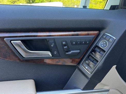 Used 2012 Mercedes-Benz GLK 350 4MATIC image 22