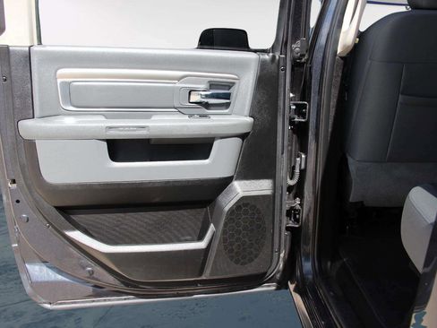 Used 2018 RAM 3500 SLT w/ Protection Group AWD/4WD image 22