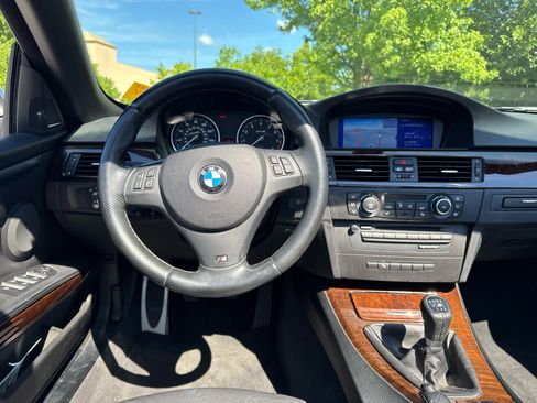 Used 2013 BMW 335i Convertible RWD image 9