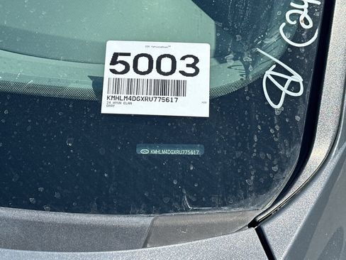 Used 2024 Hyundai Elantra SEL FWD image 3