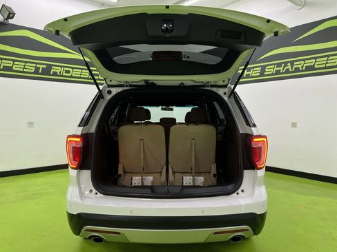 Used 2016 Ford Explorer XLT image 9