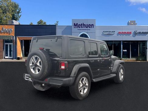 Used 2020 Jeep Wrangler Unlimited Sahara AWD/4WD image 4