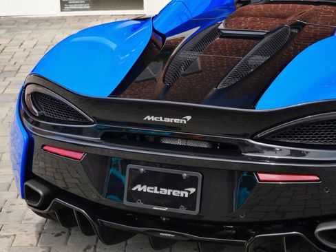 Used 2020 McLaren 570S Spider RWD image 14