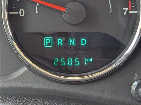 Used 2018 Jeep Wrangler Unlimited Sahara AWD/4WD image 10