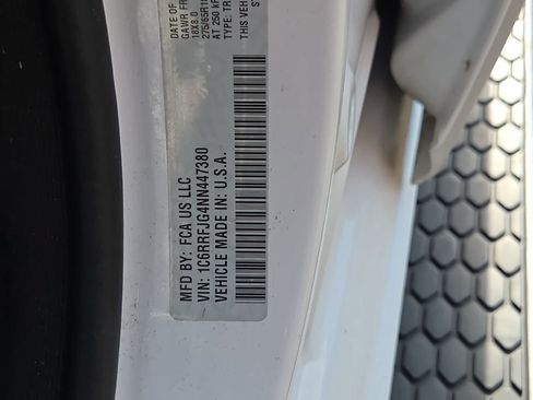 Used 2022 RAM 1500 Laramie AWD/4WD image 29