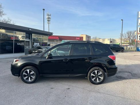 Used 2018 Subaru Forester 2.5i Premium w/ All-Weather Package image 2