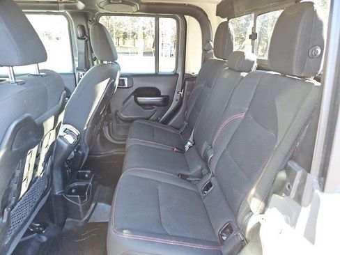 Used 2020 Jeep Gladiator Rubicon w/ LED Lighting Group image 18