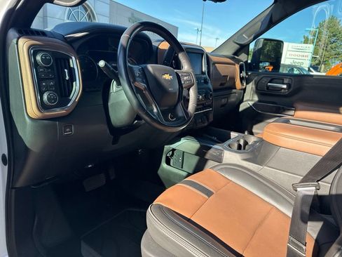 Used 2020 Chevrolet Silverado 3500 High Country w/ Z71 Off-Road Package AWD/4WD image 11