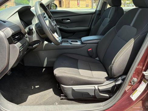 Used 2025 Nissan Sentra SV FWD image 20