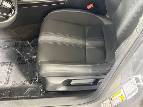 Used 2023 Honda Civic Sport image 18