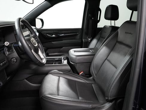 Used 2023 GMC Yukon Denali AWD/4WD image 13