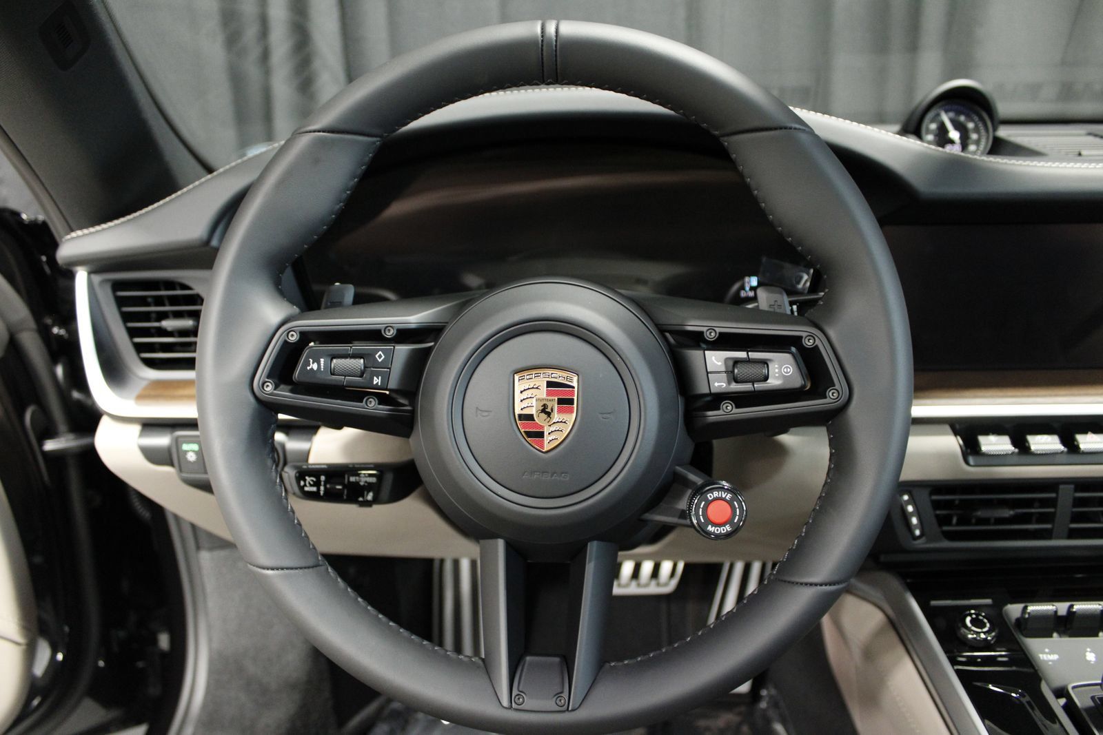 Used 2026 Porsche 911 Carrera 4S AWD/4WD image 33