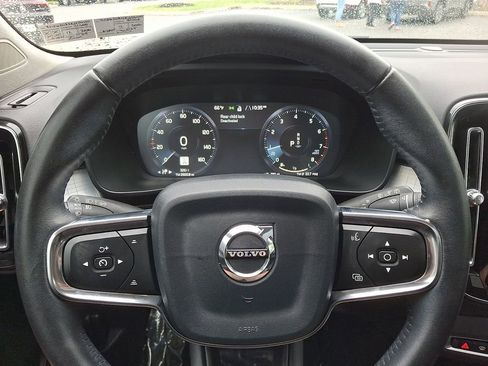 Used 2019 Volvo XC40 T5 Momentum AWD/4WD image 20