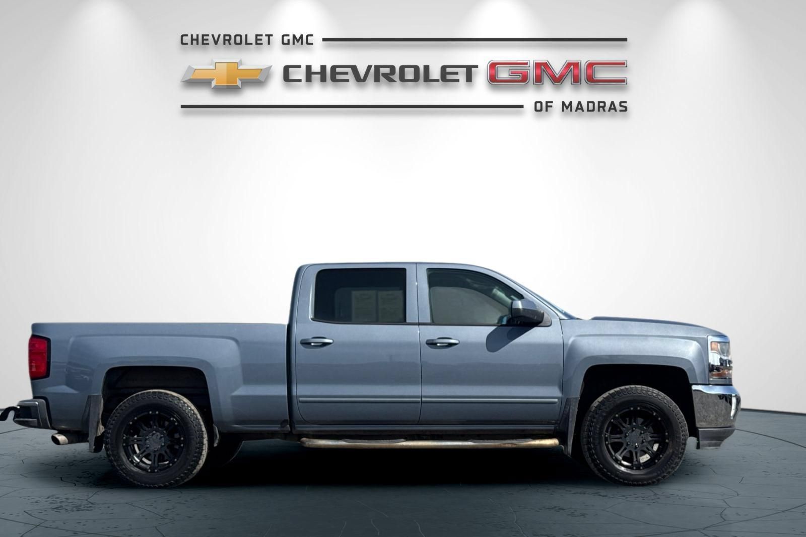 Used 2016 Chevrolet Silverado 1500 LT w/ All Star Edition AWD/4WD image 2