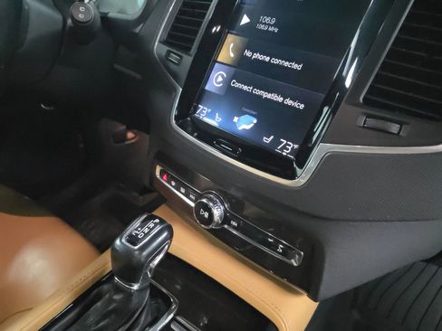 Used 2019 Volvo XC90 T6 Momentum w/ Advanced Package image 28