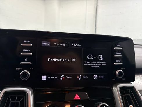Certified 2023 Kia Sorento LX AWD/4WD image 24