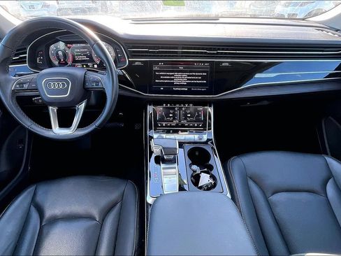 Used 2023 Audi Q8 Prestige w/ Prestige Package AWD/4WD image 18