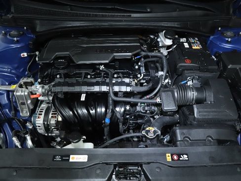 Used 2024 Hyundai Elantra SE FWD image 35