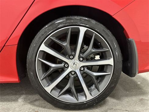 Used 2022 Honda Civic Touring image 14