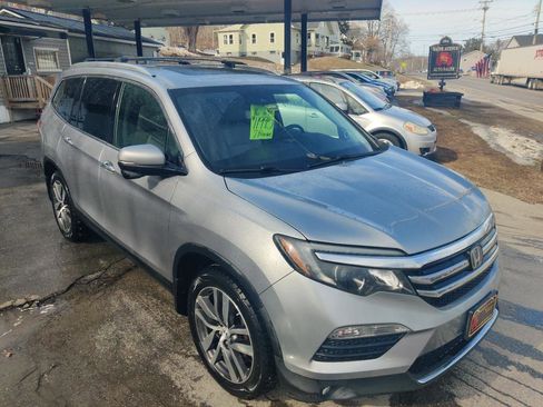 Used 2016 Honda Pilot Touring image 9