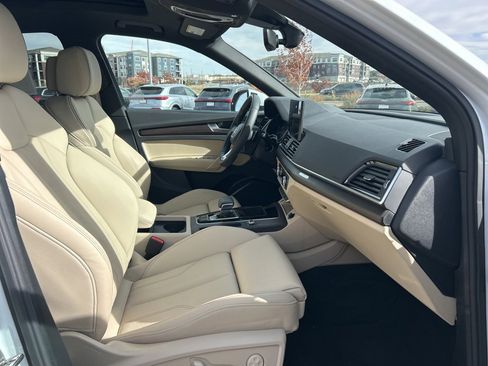 Certified 2025 Audi Q5 2.0T Premium image 30