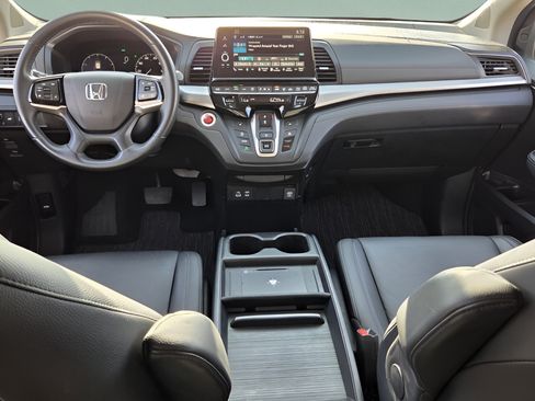 Used 2025 Honda Odyssey EX-L image 12