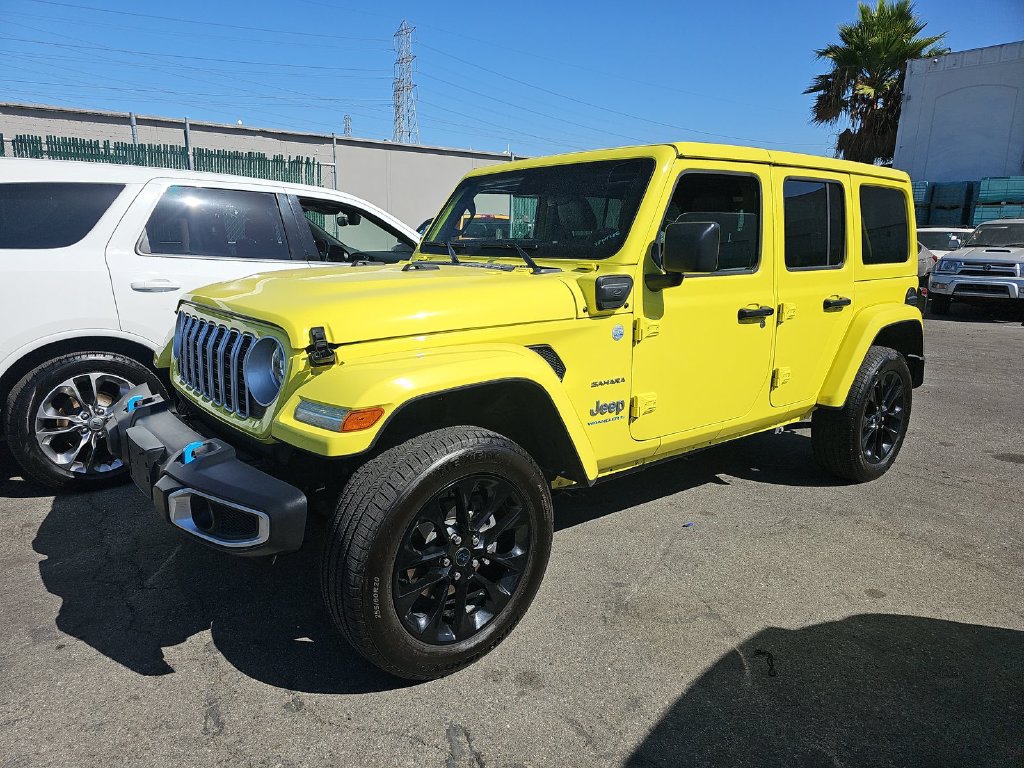 Used 2024 Jeep Wrangler Unlimited Sahara AWD/4WD image 1