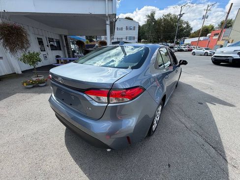 Used 2024 Toyota Corolla LE FWD image 5