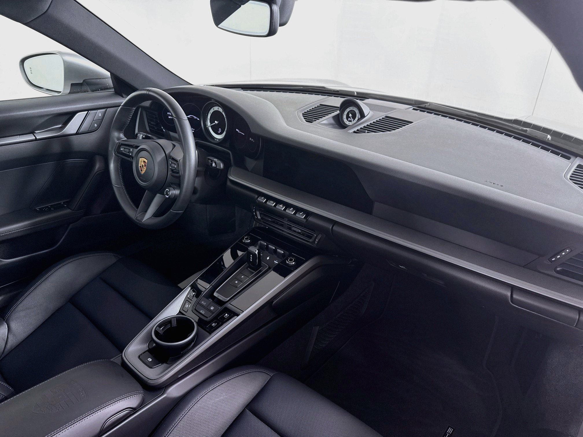 Certified 2022 Porsche 911 Carrera RWD image 26
