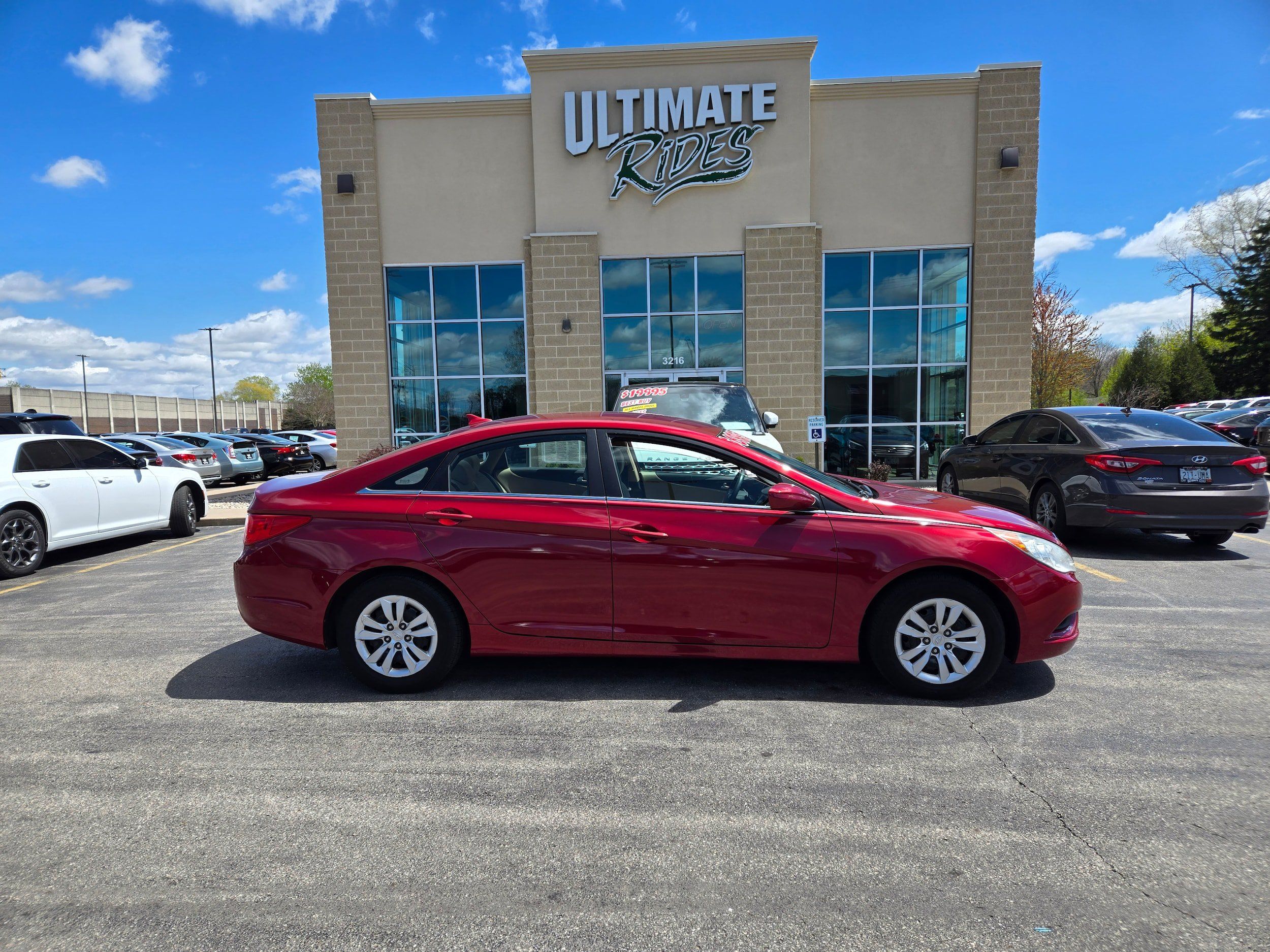 Used 2011 Hyundai Sonata GLS FWD image 1