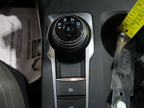 Used 2021 Ford Escape SE image 29