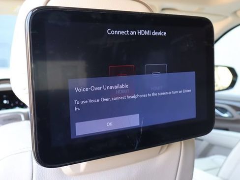 Used 2024 GMC Yukon Denali w/ Advanced Technology Package AWD/4WD image 21