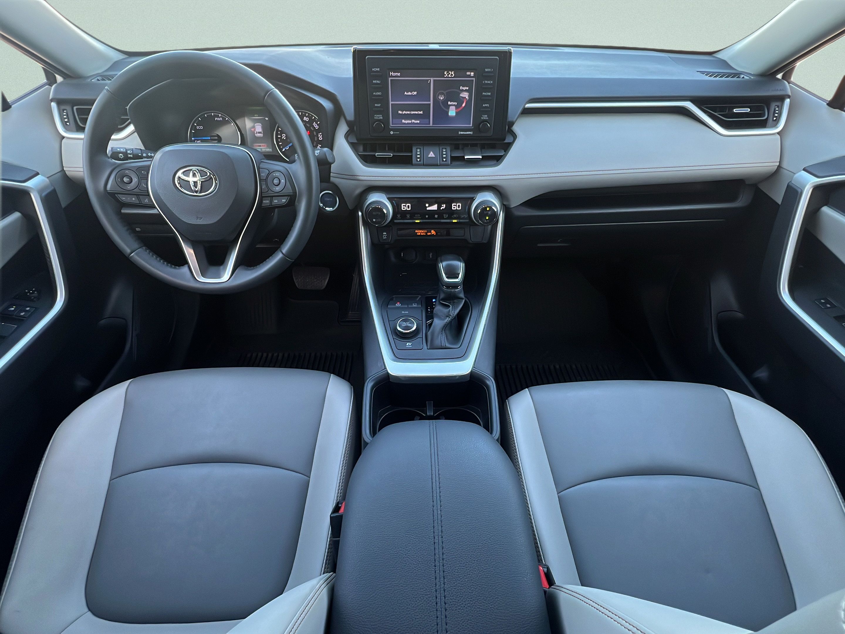 Used 2022 Toyota RAV4 XLE Premium AWD/4WD image 14