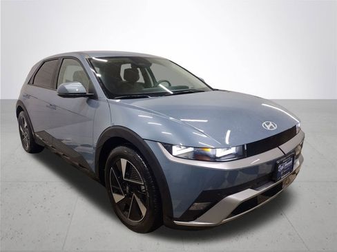 New 2026 Hyundai Ioniq 5 SEL image 4