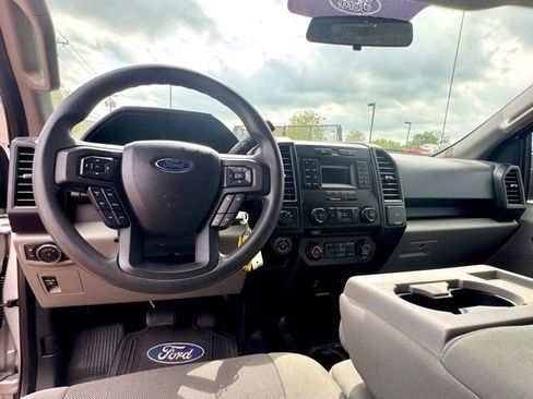 Used 2016 Ford F150 XL w/ Equipment Group 101A Mid AWD/4WD image 9