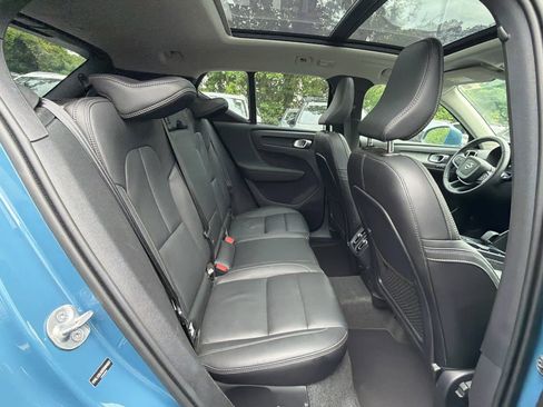 Used 2025 Volvo XC40 B5 Core AWD/4WD image 21