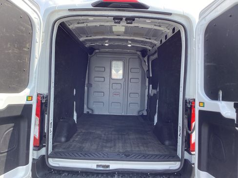 Used 2024 Ford Transit 250 148 Medium Roof w/ Load Area Protection Package RWD image 14