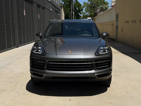 Used 2019 Porsche Cayenne AWD/4WD image 3