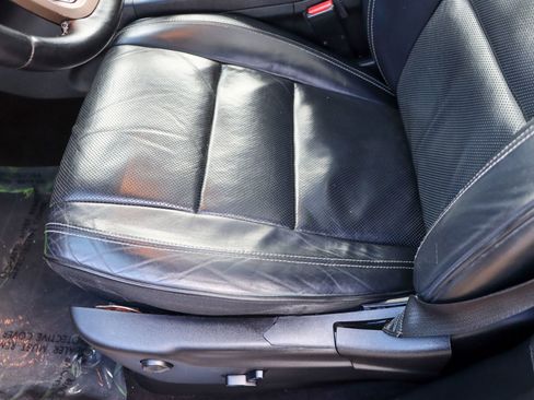 Used 2017 Jeep Grand Cherokee Overland image 15